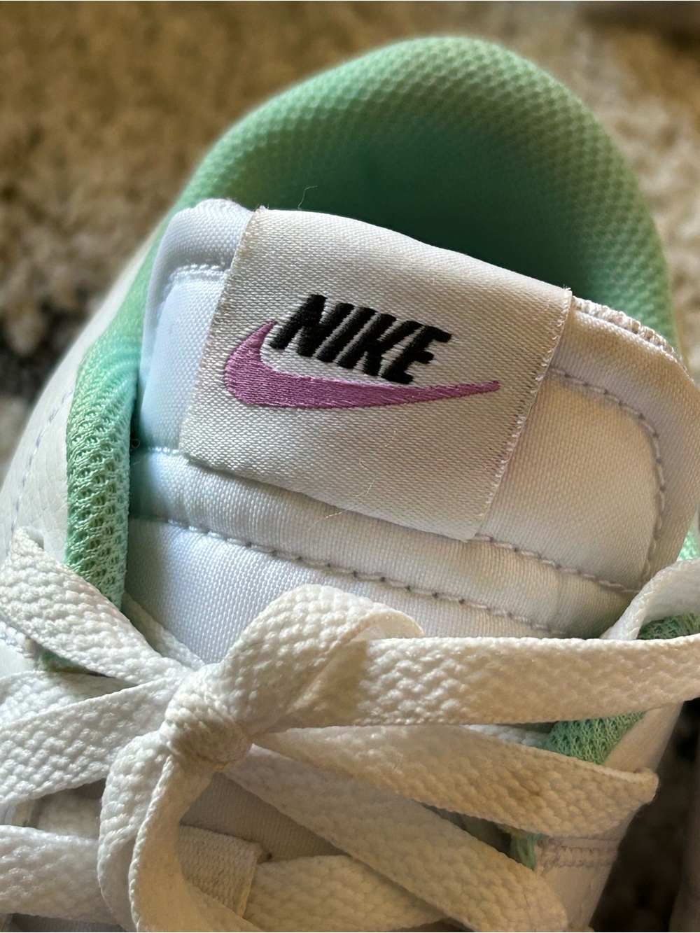 Nike White Leather Sneakers with Mint & Lavender Accents Women’s 9.5 - Picture 4 of 8
